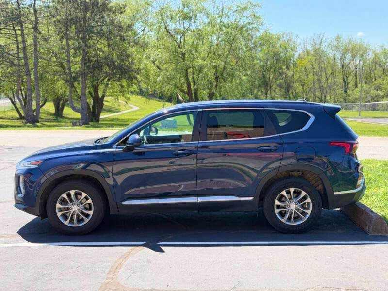 🔥 2019 Hyundai Santa Fe SE AWD 🔥

2019 Hyundai Santa Fe SE 2.4L

💰 Price: $13,999
🛣️ Mileage: 127,051

✅ All-Wheel Drive (AWD)
✅ SE Package
✅ Backup Camera
✅ Apple CarPlay & Android Auto
✅ Bluetooth Connectivity
✅ Spacious Interior
✅ Great Family SUV

💸 Financing Available
✔️ Fast Approvals
✔️ Flexible Financing Options

🏷️ Temp Tag Available

🚨 Price is for cash deal or approved credit only.

🌎 We Speak English • Spanish • Arabic • Kurdish

📍 Kansas City, MO

📩 Message us today to schedule your test drive!

#Hyundai #SantaFe #HyundaiSantaFe #AWD #SUV #FamilySUV #UsedCarsKC #KansasCity #FinancingAvailable #GreatDeal 🔥✨ Kansas City, MO


**إذا كنت صاحب هذا الإعلان وتريد حذفه لأي سبب، رجاءا أرسل رسالة إلى الدعم الفني**