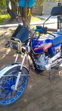 ،،دراجه سيفان 2025 جاهزه من كلشي للبيع هذا رقم صاحبها07828888120