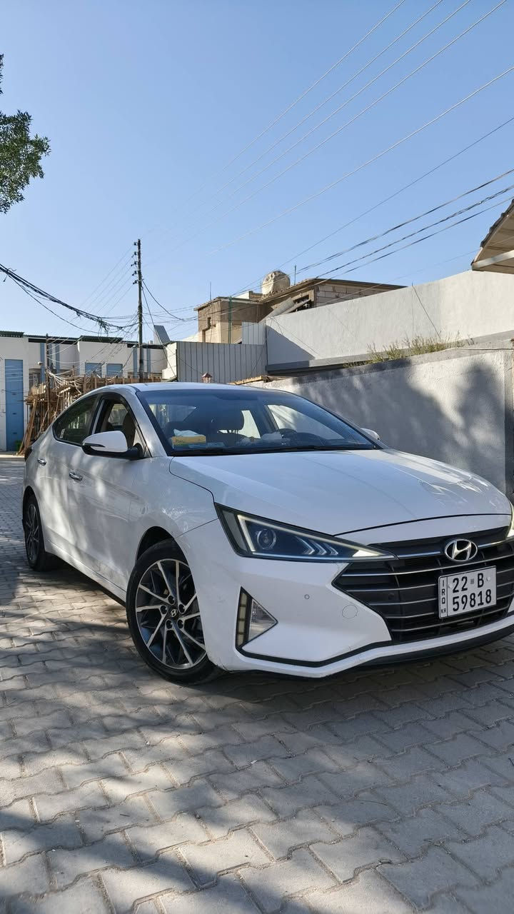 سلام عليكم
النترا 2019 خليجي فول مواصفات 
رقم أربيل 
ماشيه 120
بيه نص جاملغ البانزين صبغ 
وبارد بل بنيد 
محرك 2000 دوش
تبريد قطعتين 
بصمة أبواب 
السعر 157 وبيه مجال 
مكاني بل نجف 
للاستفسار واتساب : ***********
