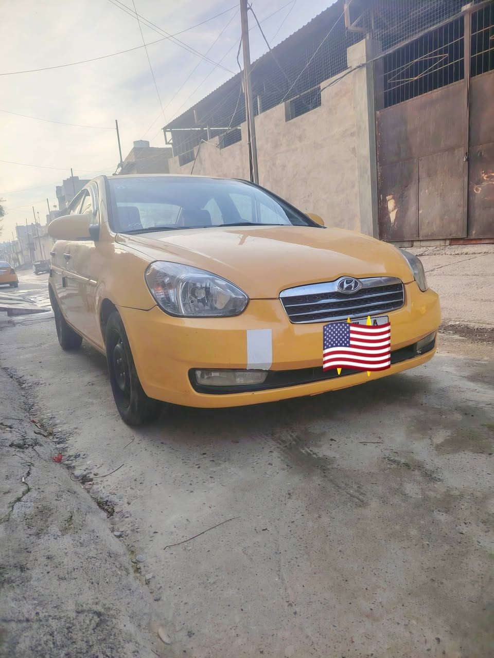 اكسنت  2009 تكسي ضرر بونيد جاملغ سيارة بسمي كاربون مابيها
باقي تفاصيل ***********
