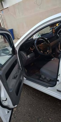 اوبترا ٢٠٠٩ • توماتيك • موصل الايسر