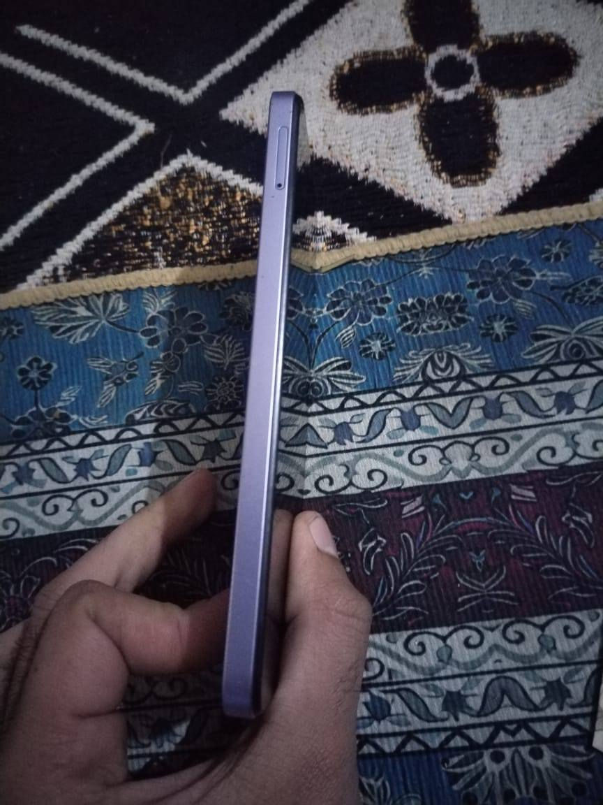 سلام عليكم جهاز للبيع HONOR X6b ذاكره ١٢٨ بطاريه ٥٢٠٠ جهاز جديد ما صالهه شهرين من اشتريته سعر125وبي مجال
النجف
***********
