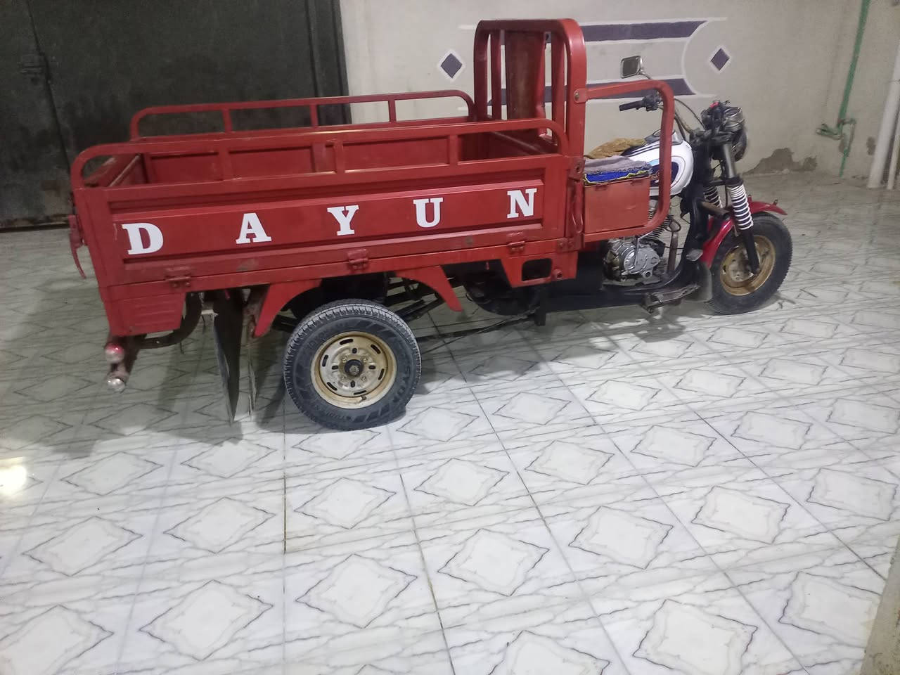 السلام عليكم
ستوته للبيع مديل 19 فحل حمره داخله هزه مرور ماشين برقمه مختومه
ستوته جاهزه من كلشي مكاني غراف يم ملعب 11 سعر 1300 وبيه مجال شي قليل كلش  رقمي ***********  *********** علاوي
