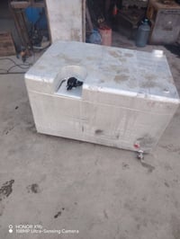 تانكي كاز • ١١٤×٨٠×٦٥ • طوافة