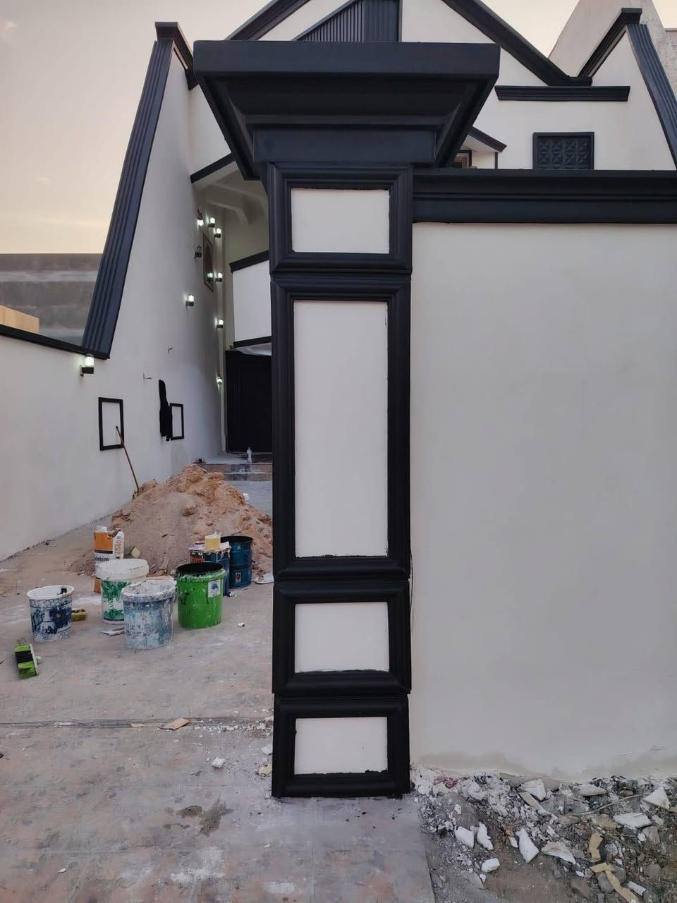 بسم الله والحمدلله 🙏 بنستلم ونسلم واسعار ف المتناول والله 🙏 الاستلام والفنش الشغل على حسب الزبون عايز 😊 كادر نعمل كافه لاعمال لبخ سقل خشن تشميع جص بورك سيراميك وتطبيك مرمر للواجهات بغداد 📌*********** واتساب او اتصال 📞
