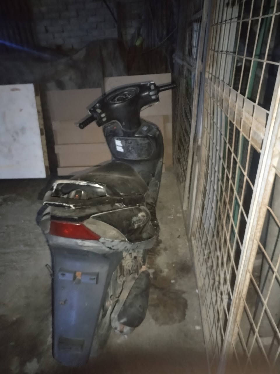 سلام عليكم دراجه كل شيء شغال بيها نقصها باتري تنظف300
***********
