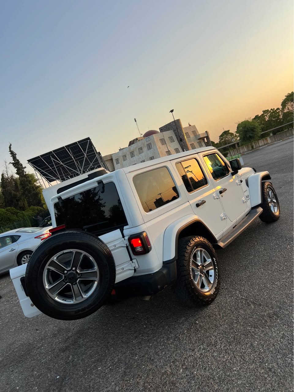 سلام عليكم 
Jeep Wrangler Sahara 2019
كلين تايتل سيارة بدون ضرر
شاشة كبير 
دعامي امامي و خلفي روبيكون 
سيارة جديد مابي مصرف 
سعر ٢٤٦ ورقة مجال
مكان اربيل 
واتساب *********** أربيل, العراق
