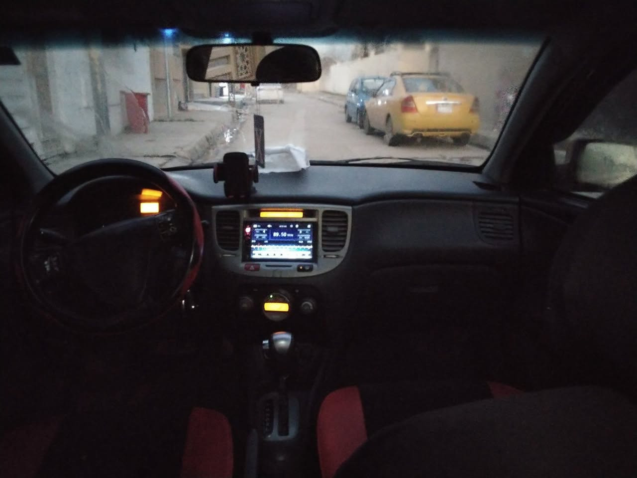 كيا برايد للبيع صبغ عام بيها جاملغ كدام داخل وباب ٢٠٠٩ محرك صرف السعر ٧٠ للاتصال ***********
