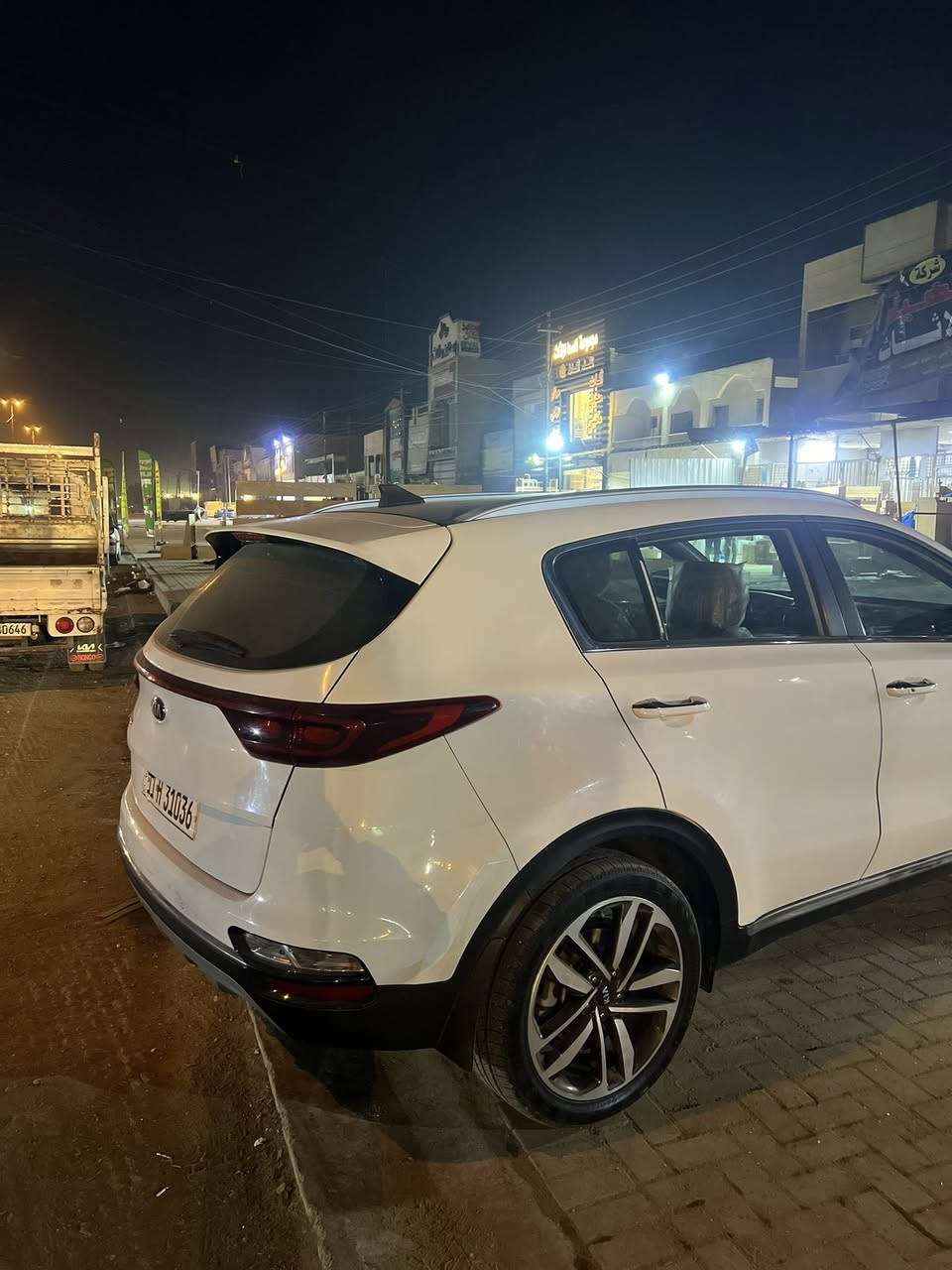 السلام عليكم سبورتج موديل 19 خليجي
مكفوله فول مواصفات ماشيه 58 رقم بغداد مكاني بغداد البياع ***********.  السعر 205 وبيهه مجال حك الجيه السياره بعد احله من صور
