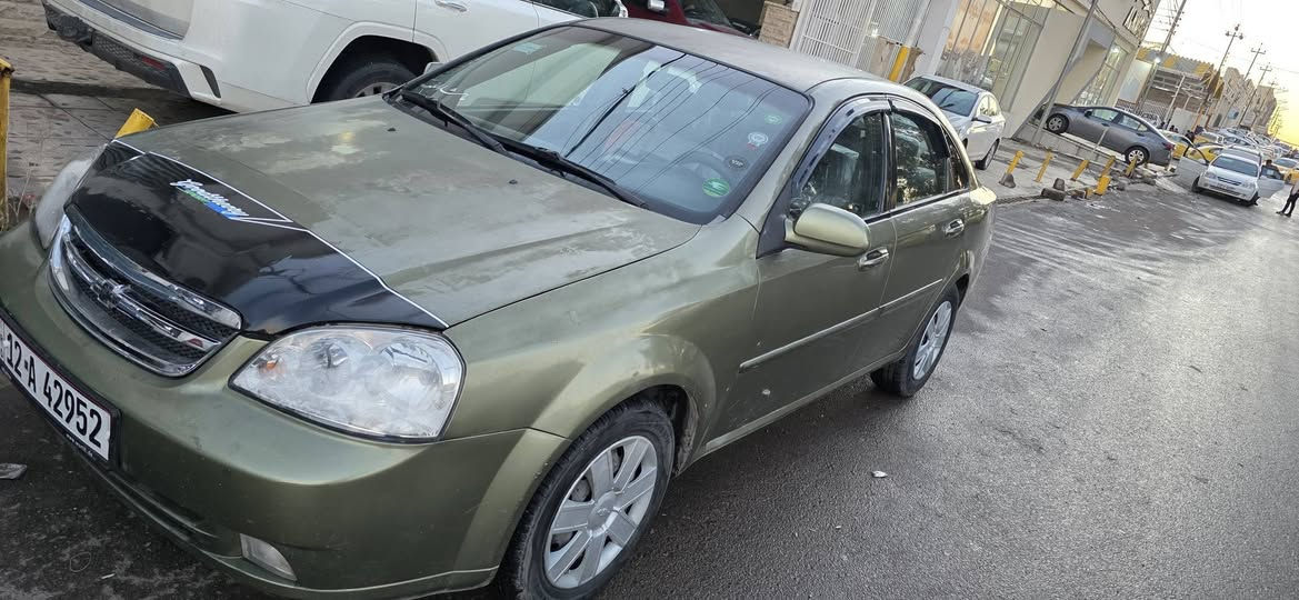 ابترا ٢٠٠٦ ترهم نقد واقصادمحرك وكير بشرط رقم نينوى مسطره سنويه جديده
محرك وكير بشرط توماتيك

بيها ٤ قطع صبغ ابيع احزام

بدون دواخل يعني ضرر مابيها بارد فقط 

استفسار اتصل ***********

***********
