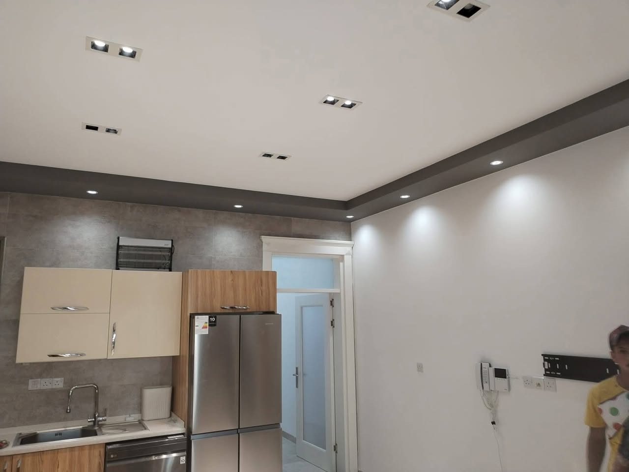 السلام عليكم
اخوكم عمر الصباغ مختص في مجال اصباغ وديكورات 
نصمم جمال مساحتك -حول افكارك إلى واقع ديكور
أصباغ - لمسات فنيه 
الاستفسار والاتصال على هذا الرقم :***********
