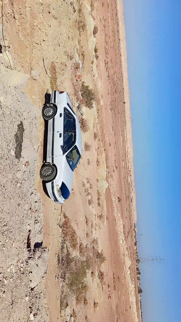 سلام عليكم اخوان سياره مال جناي برنس موديل 95محرك مفتوح كير عادي سياره كلش حلوه كير ومحرك مكفولات تخم تاير العنوان الرمادي القادسيه ثانيه يرهم مراوس حسب القناعه سعر 28تحويل مباشر تواصل على الهاتف ***********
