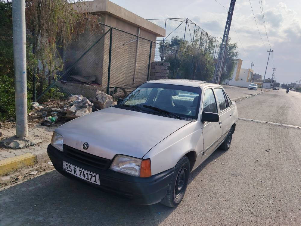 سياره كاديت موديل 91حجم16باور سياره نظيفه جدا كولشي مابي شرط بدون ضربه سنويه مشروع وطني لل 2030بي دفتر بنزين كهربائية كلها شغال تخم صدر جديد سعر 31وبي مجال بسيط عنوان كركوك رقم هاتف *********** كركوك, العراق
