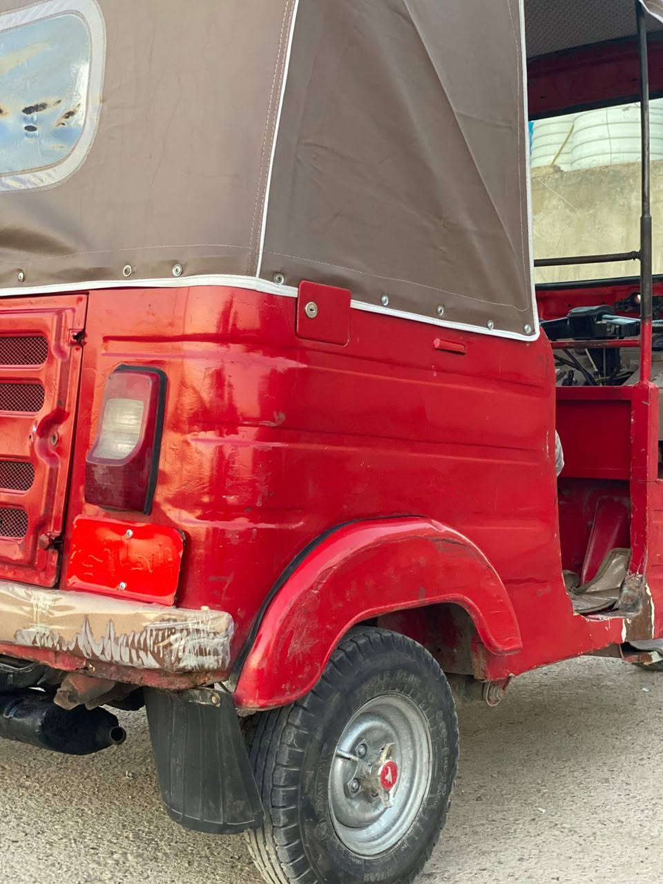 السلام عليكم تكتك موديل 17 مكينة جديدة اوراق المصطفى تخم تاير مبدل الدوسة مال السايق والورة بلادية دوشمة جديد جادر تكتك جاهزة سعر 3300 وبيها مجال مكاني بغداد ***********
