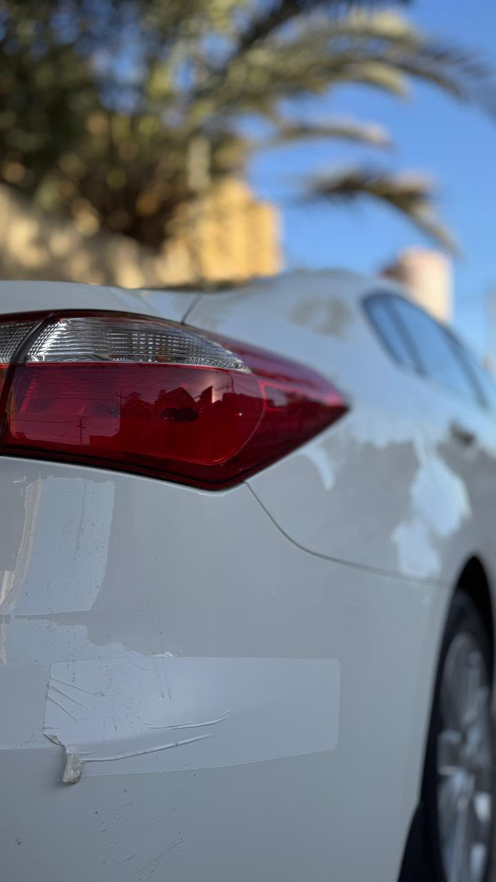 السلام عليكم كيا سيراتو 2015 رقم بصرة دولي كفاله عامه عدا كارت اربع اصابع بداير الخلفي  الباقي كفاله عامة  سيارة جديدة حيل. ماشيا170 حقيقي محرك1600 ما مفتوح  شرط ع وظع الشركة تبريد ثلج السعر126 مكاني ناصرية مركز ***********
ملاحظة السياره بلواقع احلا من الصور
