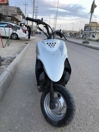 دراجه ام تسعه مكينه ناعمه مفتوحه مره وحده السعر 250 وبيه مجال 07748456...