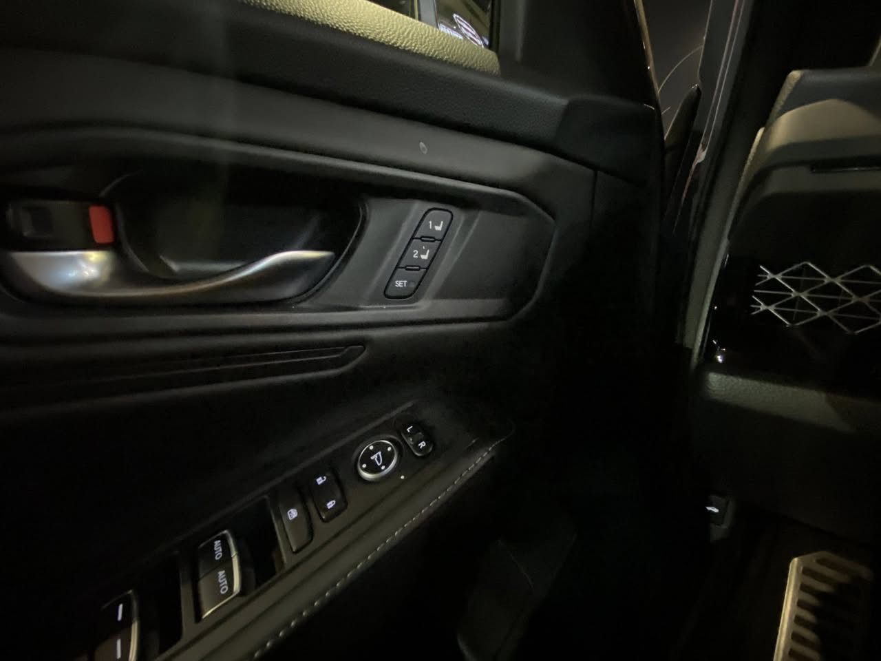 بيها تبديل بنيد فقط بدون دواخل

السعر علق بكلمة تم ويجيك خاص 

او الاتصال 

*********** واتساب
