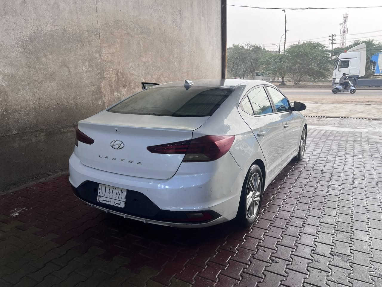 سلام عليكم 
النترا 2020
وارد امريكي انطيك تفحص بدي وما الباقي مكفول كفاله عامه مكينه وكلشي 
سياره فول مواصفات 
رادار مثبت سرعه 
فتحه سغف
سياره بصمه 
يعني فول للاخير
مكان سياره بصره 
سعرها 125وبي مجال للطيبين
رقم:***********
