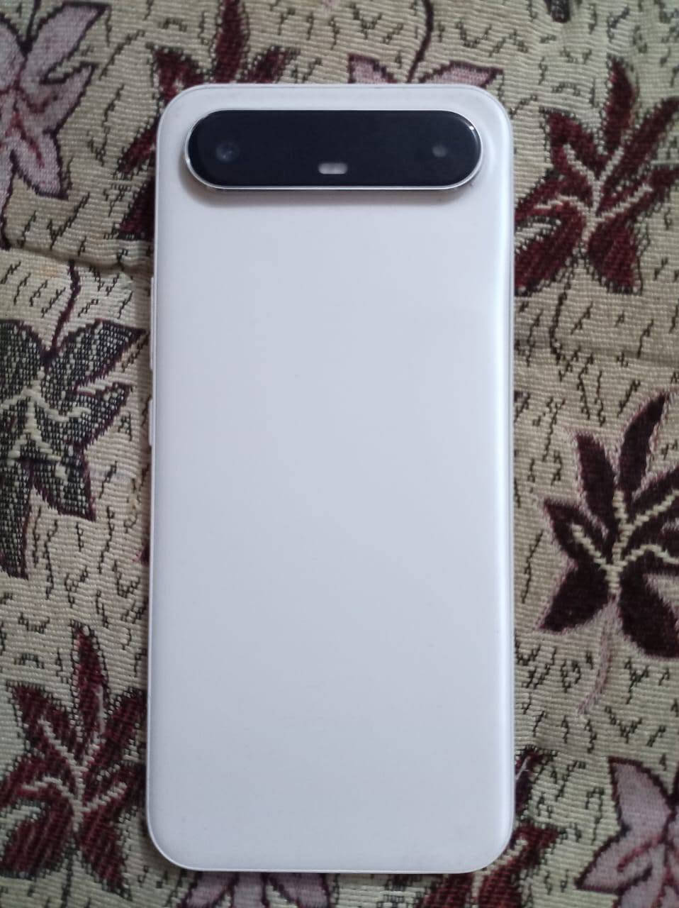 سلام عليكم الجهاز للبيع نضافة 100%
TECNO POVA Slim 5G
ذاكرة 256 بطارية 5160 رام 8GB RAM المعالج 6400 من الطراز الـ 5G يعني مال العاب والجهاز استخدام جدآ قليل السعر 260 ألف قفلللل رقمي ***********
