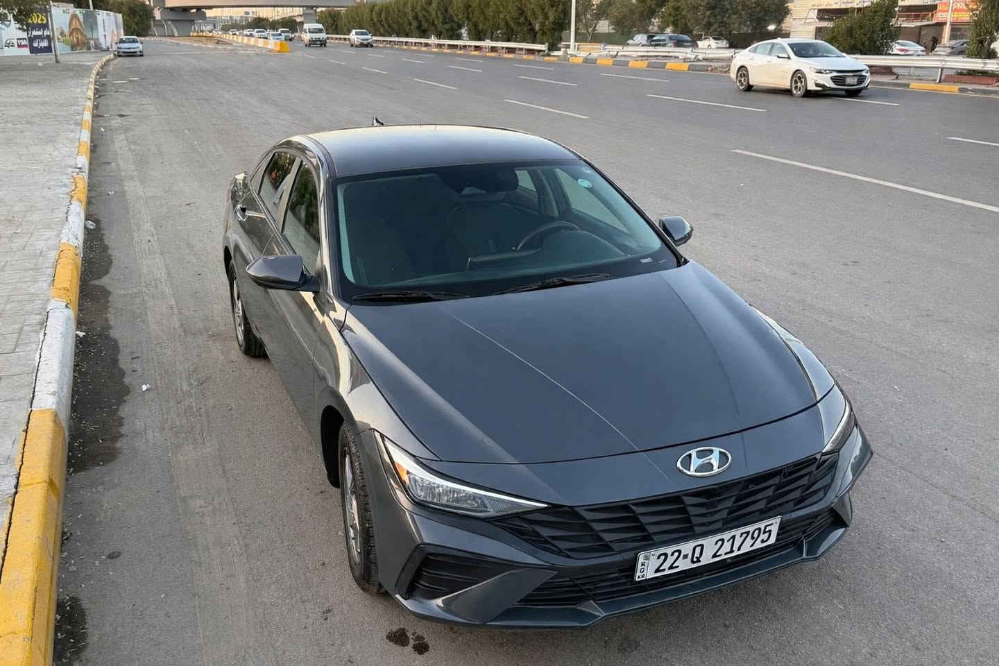 النترا موديل 2024  لون سمنتي 
🥇للبيع. فقط🥇
وارد امريكي ماشيه 20 ألف بعده بوضع الزيرو
حادثه شبر صبغ بلجاملغ فقط  بدون دواخل ايرباك كله مكفول صور الحادث بالمنشور. ‼️سويج. سيارة‼️
مواصفات
شاشه كار بلي 
رادار امامي
اهتزاز. ستيرن
ورادار خلفي
ورادار جانبي
تحديد مسار
قياده ذاتيه
تنبيه خروج عند المسار
ويل كب. لد نهاري.  لايت. زنون. بلادي 
فول تحكم ستيرن
كير اوتو +عادي
شاشه الكتروني دجتال . تنبيه. اهتزاز. بل ستيرن 
السياره بعده بوضع الشركه ومابيه ولا نقص
رقم اربيل الجديد تحويل وكاله مضمون 
. سيارة نص فوول. مكينة 2000 دوش
للأستفسار
***********
بغداد. كاظمية
💯. السعر. 164🔥
