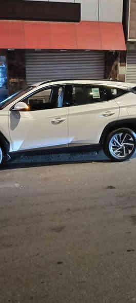 سيارة توكسان للبيع موديل 2024 الا بارد ولاصبغ ماشيه 19 ألف حقيقي اريدها 224 وبيه مجال مكاني بغداد ***********
