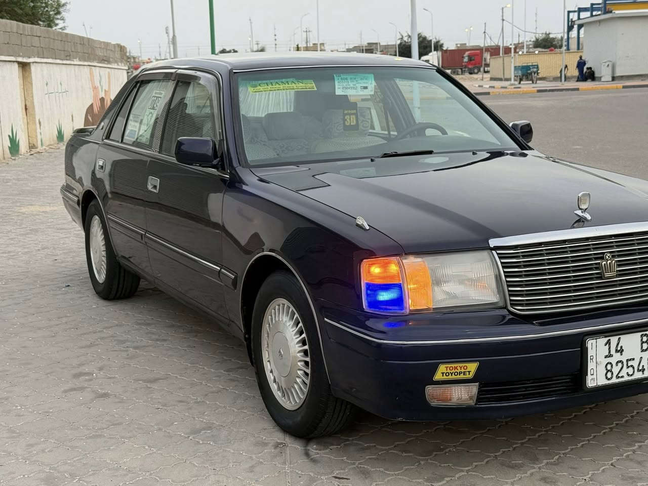 سلام عليكم راس الثور تكم طويله اصل لون نيلي مكفوله من الكص والنقل جثه والعيب الشرعي والضربه صبغ مداكر وقماره والباقي مكفول كير ومحرك في في تي جدد طخم تاير حداديه جديده كهربائيات كله جاهزه  دواخله جديده سياره متعوب عليه ومال جناي تبريد خلفي جنجر بسمي رقم دولي سنويه لغايه 2031 تحويل مباشر  سعر 105 مكاني البصره 
*********** /***********
