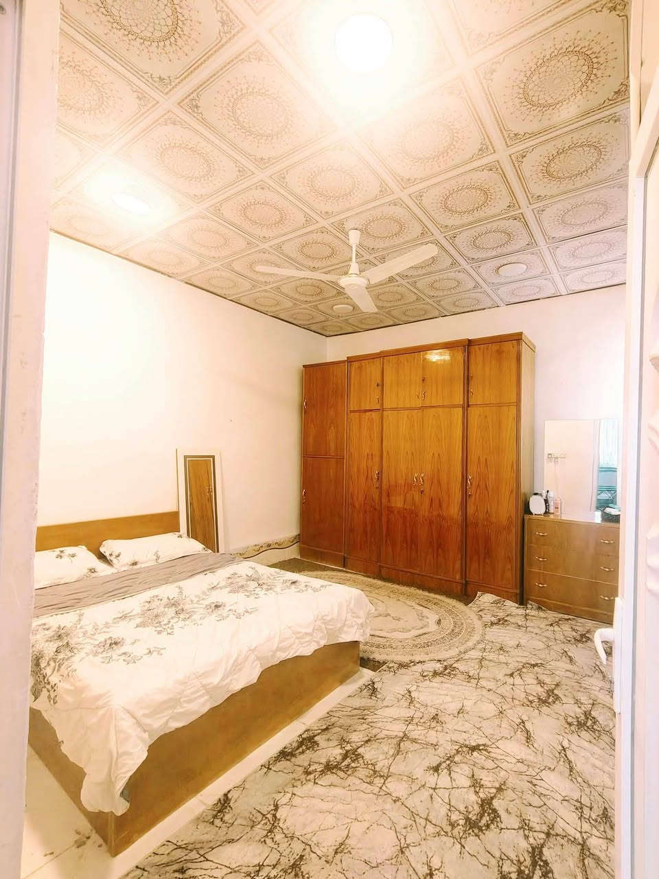 بيت للبيع🏠 (مجمع فدك السكني)
العنوان✅ 
كربلاء المقدسة خلف مرقد سيد اسماعيل  قرب جامعة كربلاء فريحة طابقين يتكون من👈 غرفه نوم  (استقبال ومطبخ) ومنور وصحيات وطارمة والطابق الثاني من غرفتين سقف الطابق الثاني ساندويچ  مع تانكيات عدد ٢ وكيزر طابو زراعي قرار محكمه سند 25
السعر 36 مساحه 50 متر  
للاستفسار الاتصال على هذا الرقم‏ ☎️
***********
