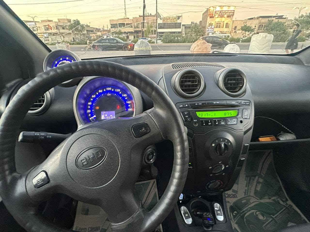 سلام عليكم
BYD F0 2013
سياره كامله مناقصها اي شي كير مكينه تبريد وبدون صبغ بيها ملاحضات بسيطه
سعرها 30 ورقه  
عنواني حي الجهاد
***********
