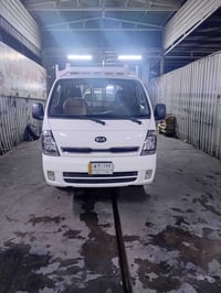 كيا فحل مسكر 2020 سياره نضيفه كلش تخم تاير تاير جديد امامي وخلفي صار 1...