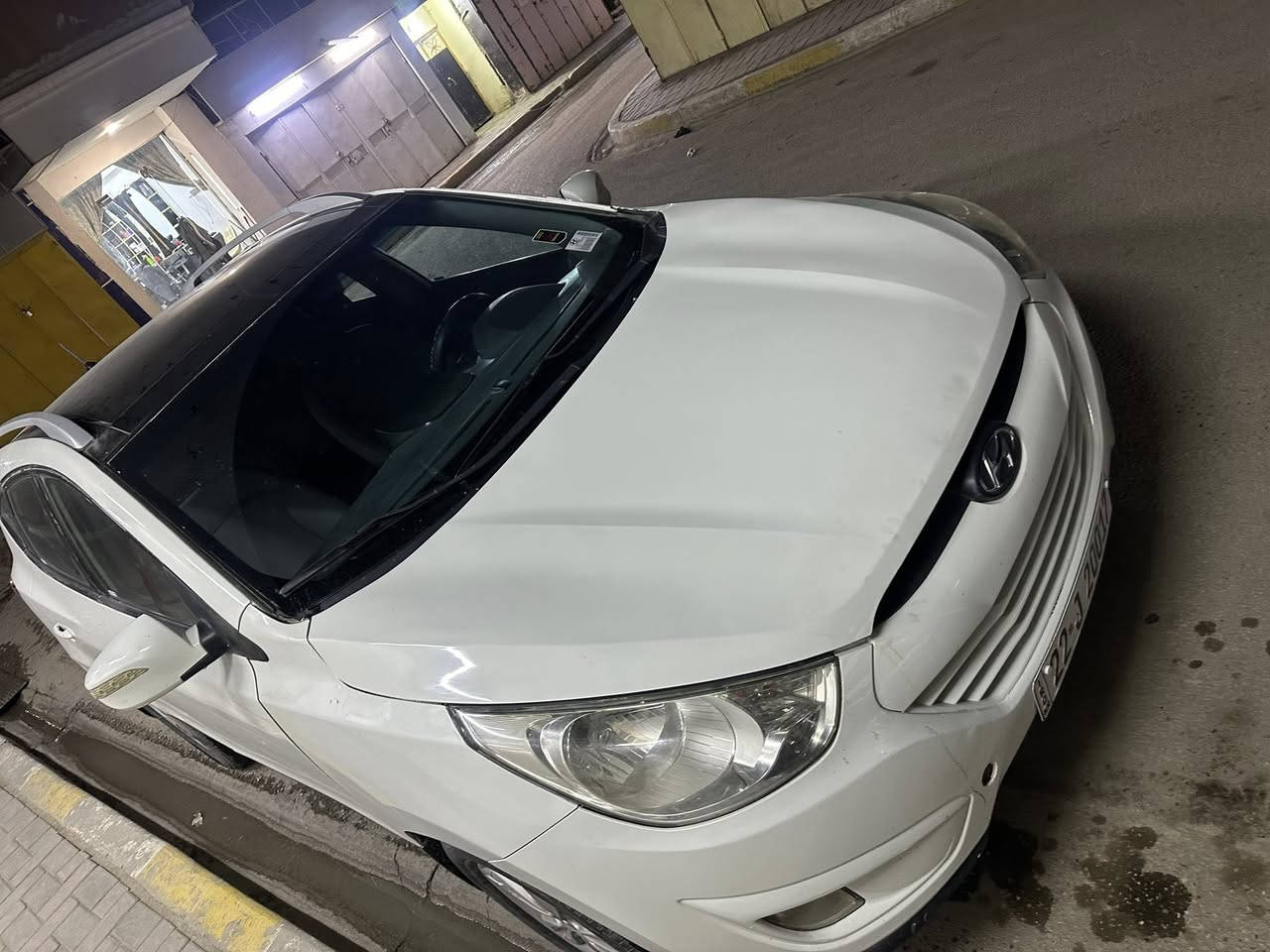 السلام عليكم للبيع توسان خليجي
٢٠١١
بيه بنيد وجاملغ وشويه بالتكمه 
رقم اربيل دولي 
مكينه ٢٤٠٠
فول موصفات 
صدر تبريد تمام 
السعر ١١٢
مكان السيآره بابل لاسكندريه 
لاستفسار اتصل ***********
