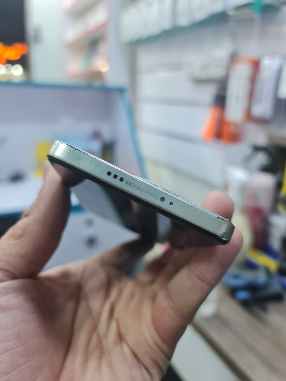 تكنو كومون 30 برو.  (512/ 12) / 5g
نضافه 100. جهاز كلشي مملدل بي اصلي كله 
ملحقات شاحنه. وكفر.  فقط.  
(الكامره السلفي بيه خلل. فقط.)
ب160$$   
***********. 
نجف /عباسيه
