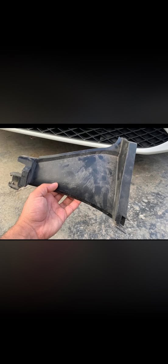 غراض جنيسزز G70 موديل 2022 وفوك تفصيخ اصلي
نرمايد جنطه اصلي 
قاعدة رقم اصليه جنيسزز
گفرات تيربو
ماطور بوابات (شتر)
دكمة جنطة كهرباء كامله هي والظفيره
قفل جنطة اصلي
قبق جنطة اصلي مضروب وهو مصادات مكسور جامهن

***********
