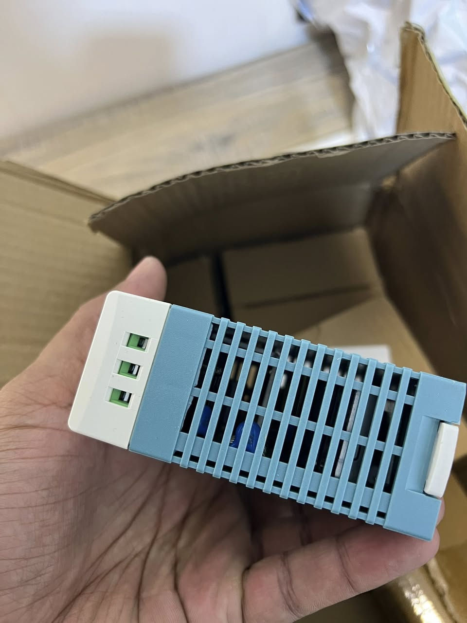 بطاريات او جوزات مااعرف بيهن حوالي 10 قطع منو تفيده يخلي سعر


**إذا كنت صاحب هذا الإعلان وتريد حذفه لأي سبب، رجاءا أرسل رسالة إلى الدعم الفني**