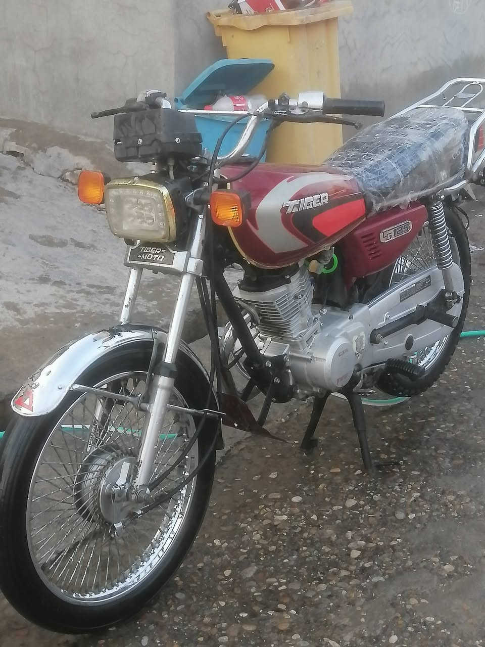 السلام عليكم تايكر 2020 كبس قبق فيلس ما مفتوح عيب فقط لاستيك ولف يريد بي دخان ابيض باقي كل عيب ما بي كهربايات شغل سعر 325 شراي اتصل عل رقم *********** مكاني حي حجاج
