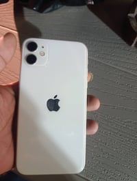 آيفون ١١ • ١٢٨ • فول