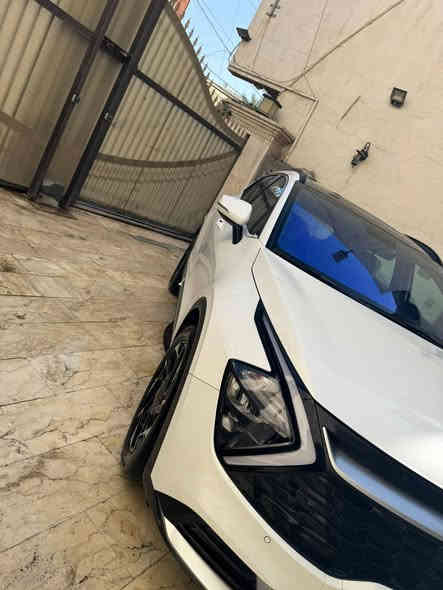 السلام عليكم
   سبورتاج للبيع 
  فول مواصفات
        
كيا سبورتج موديل 2024 السيارة مكفولة كفاله عامه  

رقم بغداد هزة ورقم جديد

ماشيه 17kmالف 🚨✅

خليجي موديل 2024✅((ضمان شركه نم )
داخلة ضمان الوكالة 

بانوراما ✅

سعة المحرك 2.0L✅DOCH

مرتبط بناقل حركة أوتو 6 نمر✅

كشن السائق كهرباء مع تدفئة الكشنات والمقود ✅

حساسات خلفية أمامية ✅

لايت زينون + LED✅

كشافات ✅

بك لايت LED✅

حجم الاطار 235/50R19✅

ويل كب ✅

4 دسك✅

ماسحة خلفية✅

اريل نفكيتر ✅

مفتاح التشغيل بصمة ✅ (بصمتين موجودة)

دشبول شاشة ✅

شاشة Apple Car play✅

كاميرا دوارة ✅

مثبت السرعة Cruise✅

المودات والأوامر الصوتية✅

أوضاع القيادة  Drive Mode✅

فحص أنظمة السيارة ✅

مقود جلد حياكة ✅

شفتات مقود✅

قطعتين تبريد✅

هاند بريك كهرباء ✅

ا ABS ✅

ا Auto Hold   أوتو هولد✅

ا ISOFIX   مثبت مقعد الطفل✅

نظام مانع الانزلاق✅

نظام نزول المنحدرات ✅

صندوك كهرباء ✅

اشارة في المرايا الجانبية✅

مخرج منفذ الطاقة✅

ا  Bluetooth ✅

داخل لونين ✅

شاحن هاتف Wireless ✅

موقع: بغداد / صليخ 
السعر ٢٤٤بيهامجال للشراي بلعافيه للياخذها
رقم ***********
