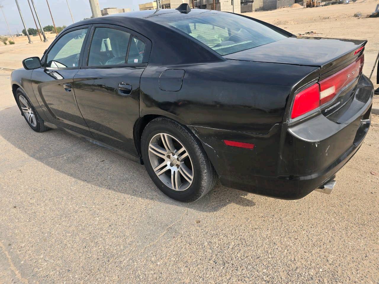 السلام عليكم سياره للبيع جارجر  13 عنوان بصره ماكينه جديده سعر خاص رقم الهاتف *********** /
