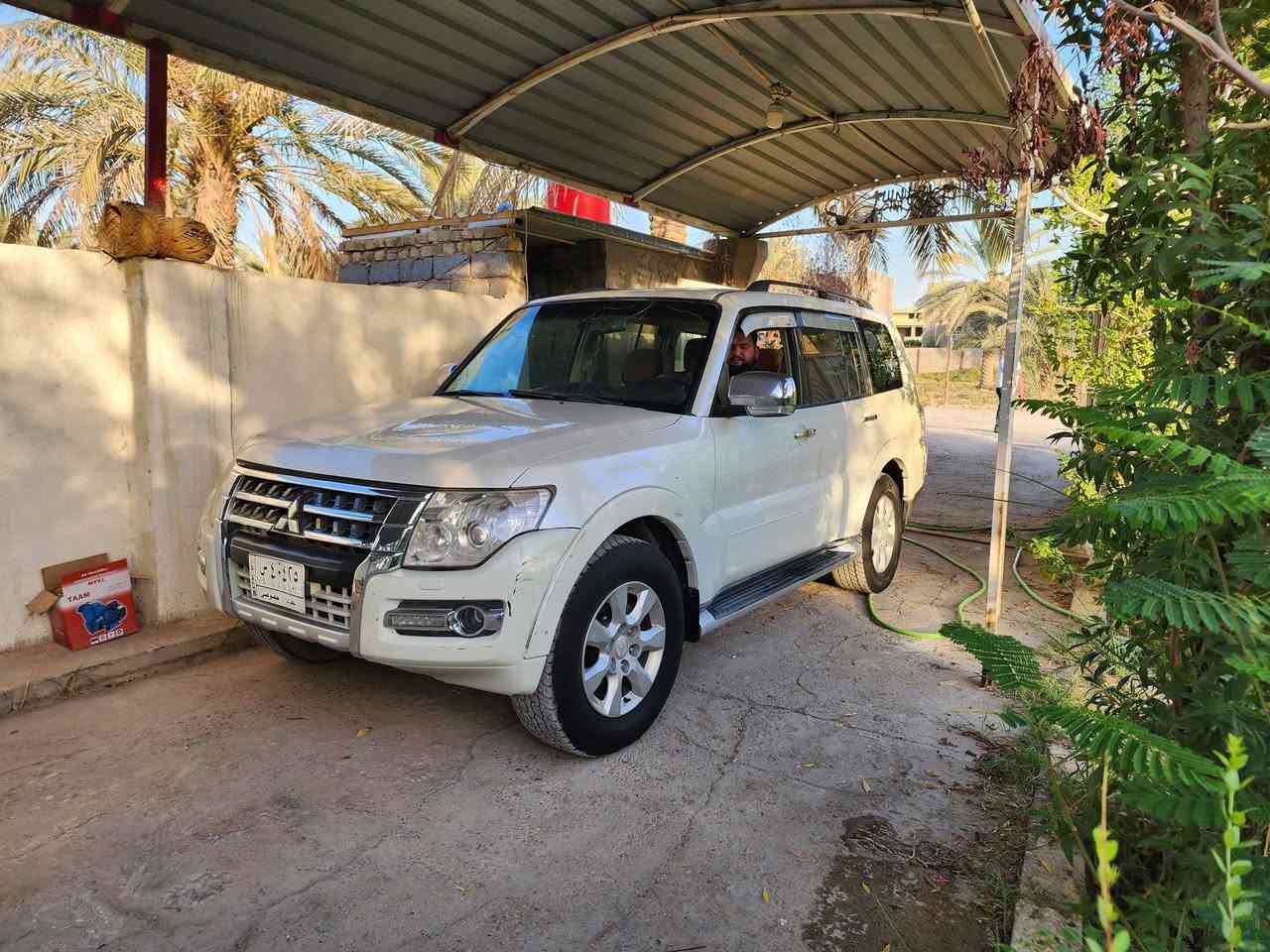 باجيرو 2009 بيها  صبغ بالشاملغ الخلفي جير ماكينه تبريد كله جاهزه السياره السعر 120 وبيها مجال ***********. بابل
