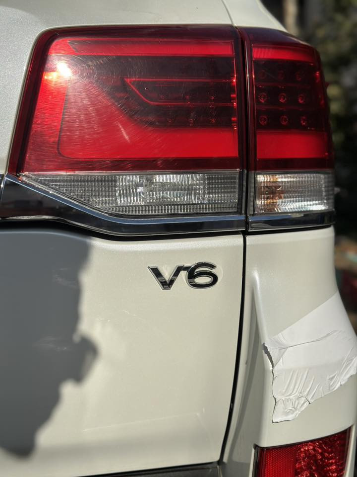 سلام عليكم للبيع 

لاندكروز 2019السياره زاز 

كراند تورنك

فول مواصفات1/1

سياره ماشيه 82km 

3شادشات ..كشنات كهرباء ..طفايه 

السياره مكفوله كفاله عامه عده طخه بسيطه بل 
السونار مرفق مع الصور 

الجاملغ الأمامي عكس السايق 

مكان السياره بغداد الحبيبه 📍

السعر 530ورقه 

*********** ☎️
