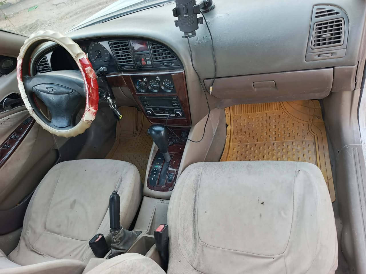 السلام عليكم
سيارة نوبرا موديل 2000 رقم انبار انكليزي تحويل ثاني يوم سيارة نظيفة  كير  اوتوماتيك ومحرك جديد تبريد شغال  كهربائيات كلها شغاله  مابيها اي نقص  السعر 37  مجال بسيط جدا. 
المكان الفلوجة /النساف
***********
