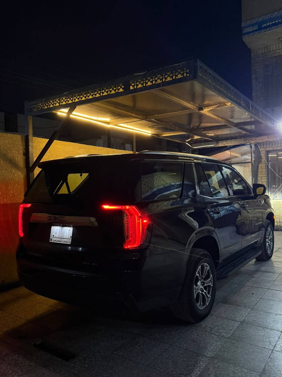 جمسي SLE خلبجي وكالة موديل 2023
ماشبة 37 مكفولة كفالة عامة عدا شخط بالبين جهة 

اليمين موضح بالصور 

السعر 435 

موبايل ***********
