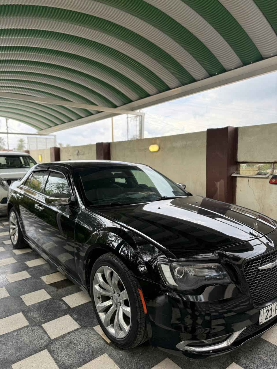 السلام عليكم اوباما ٢٠١٩ C رقم سليمانيه باسمي وارد امريكي قطعتين بيها بدون دواخل جاملغ امامي جاملغ خلفي صبغ جهه السكن وقطعه كلير بدون معجون يعني ٣ قطع ابيع محرك كير اكسل ضفيره كله شركه ممفتوح بيها كلشي سياره جاهزه مناقصها كلشي ديالى الغالبيه *********** (السعر ٢١٧ وبيها مجال )
