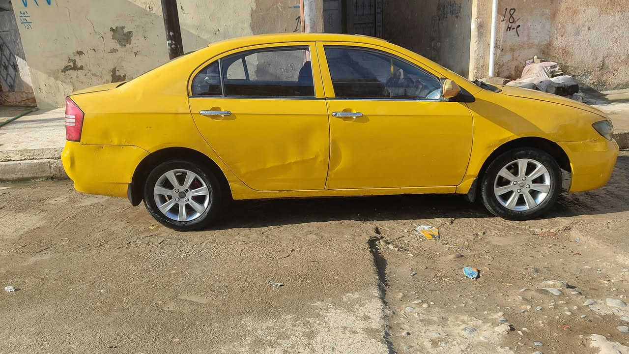 سياره ليفان 620 موديل 12 بسمي هيه ةغرمات صفر شرط المكينه ولكيرالسعر 40 وبيه مجال  صبغ شركه كاربون ما بيها مري كهرب وتنته طخم جديد وتايات هم جديد الي ما شراي لٱ يجي خاص رجاه رقم ***********
