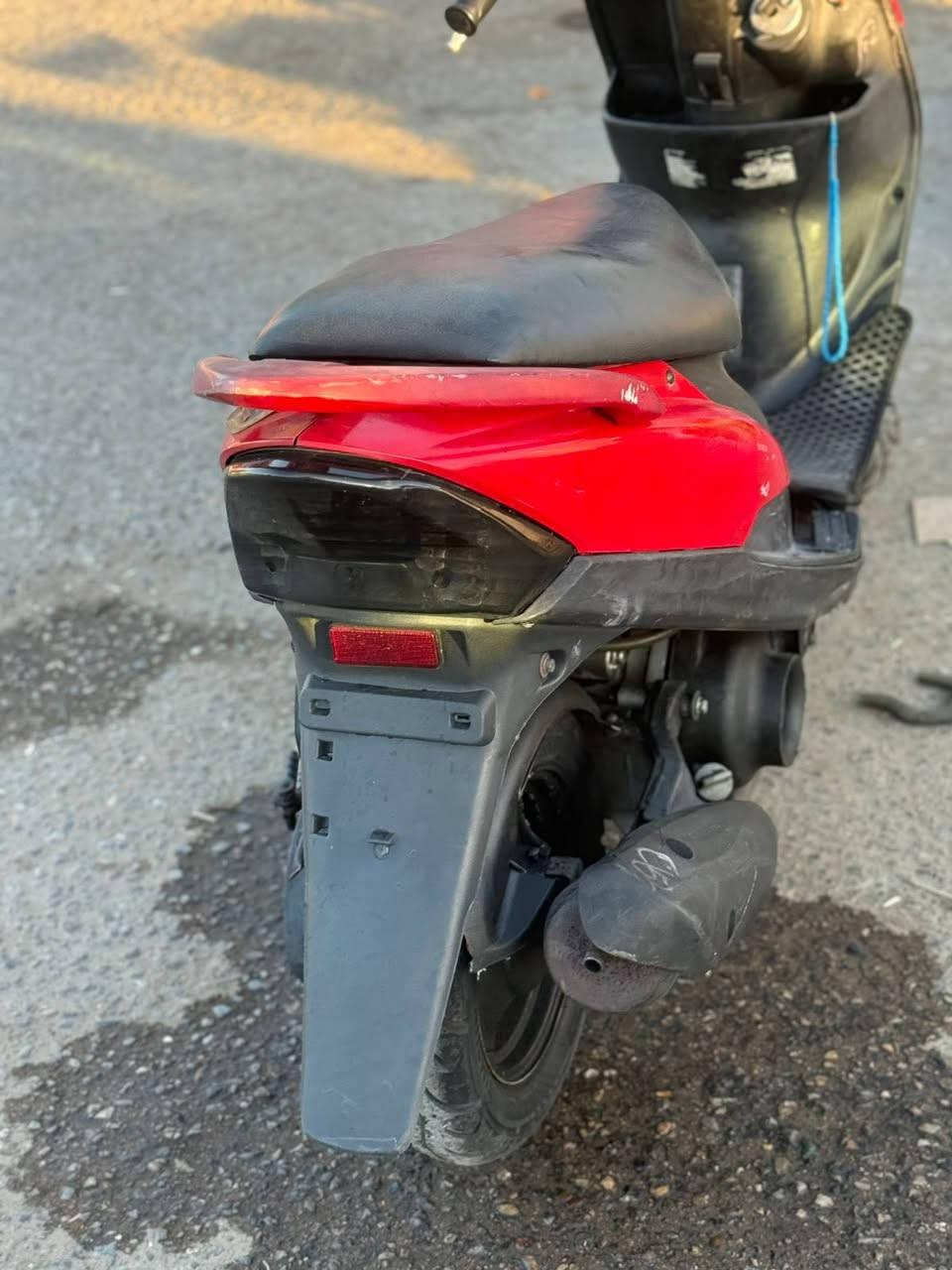 سلام عليكم دراجه ماكس عدله مال رمبه اليوم نازله كفاله عامه مكاني بغداد جميله السعر مليون250 رقم الهاتف ***********
