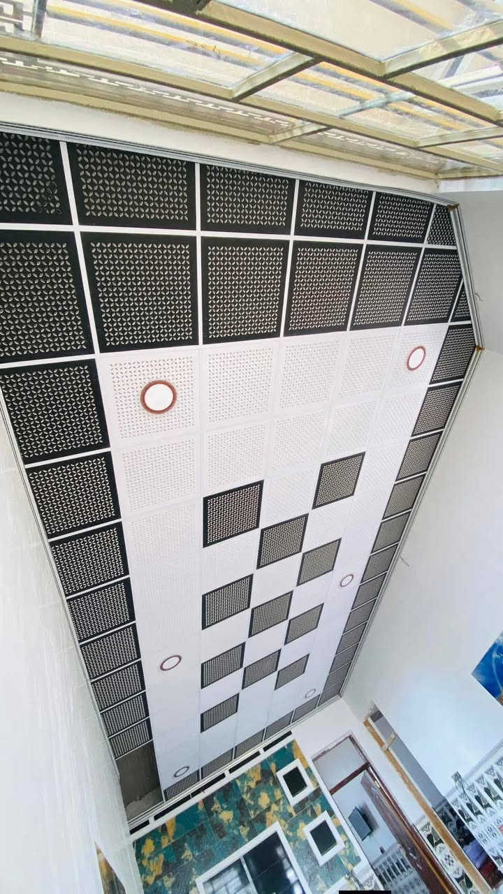 سقوف ثانويه بديل رخام بديل خشب
صبق ورق جداري انوع دكورات رقم وستفسار 
***********
***********
جميع المحافظات العراق 
هلا والف هلا ✌
