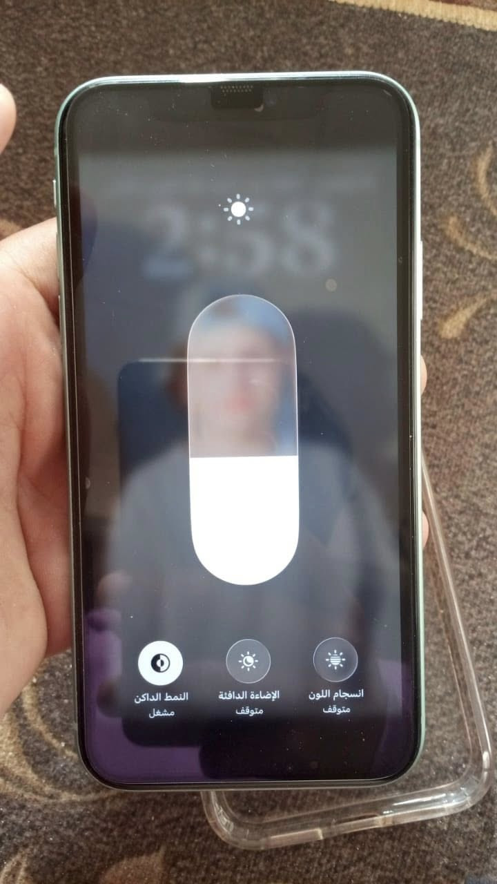 للبيع 11 عادي ماستر مكفول
ذاكره 128
بطاريه 82
السعر 280 وبي مجال قليل 
مكان كوت 
***********
