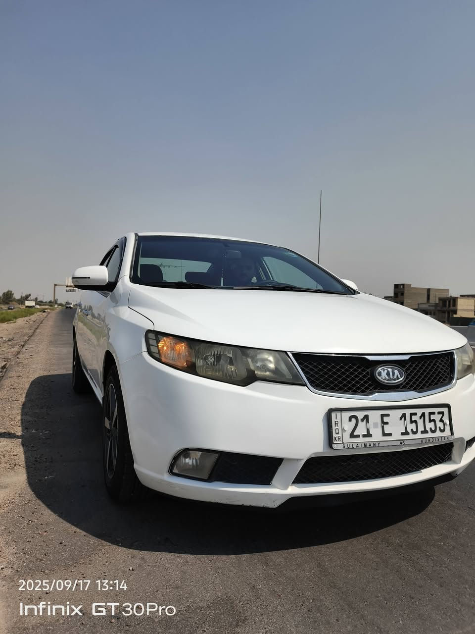 ‏سيراتو2013 فول مواصفات ماعدا الفتحه والبصمه
‏بصمة تشغيل سويج البلاديه والتجاريه عندي ٢
‏فول تحكم ستيرن 
‏
‏شاشة اندرويد +كاميرا دواره 
‏
‏حساسات خلفية 
‏
‏4 دسك +ABS
‏
‏5 ويل كب
‏
‏مرايا شفط + اشارة لد
‏
‏محرك وكير مكفول ولايوجد تبخير
‏
‏حدادية جديده
‏
‏منظومة تبريد وتدفئة مكفوله
‏السياره بيه قطعه وحده صبغ الجاملغ الخلفي بيه ضربه خفيفه ومصبوغ
‏السيار سعره ب١٠٥$ وبيها مجال
‏رقم سليمانيه المميز السياره بسمي تحويل ثاني يوم تريد اني حاضر تريد وكاله هم ماعندي شكال مكاني بغداد رقم الهاتف ‪***********‬
