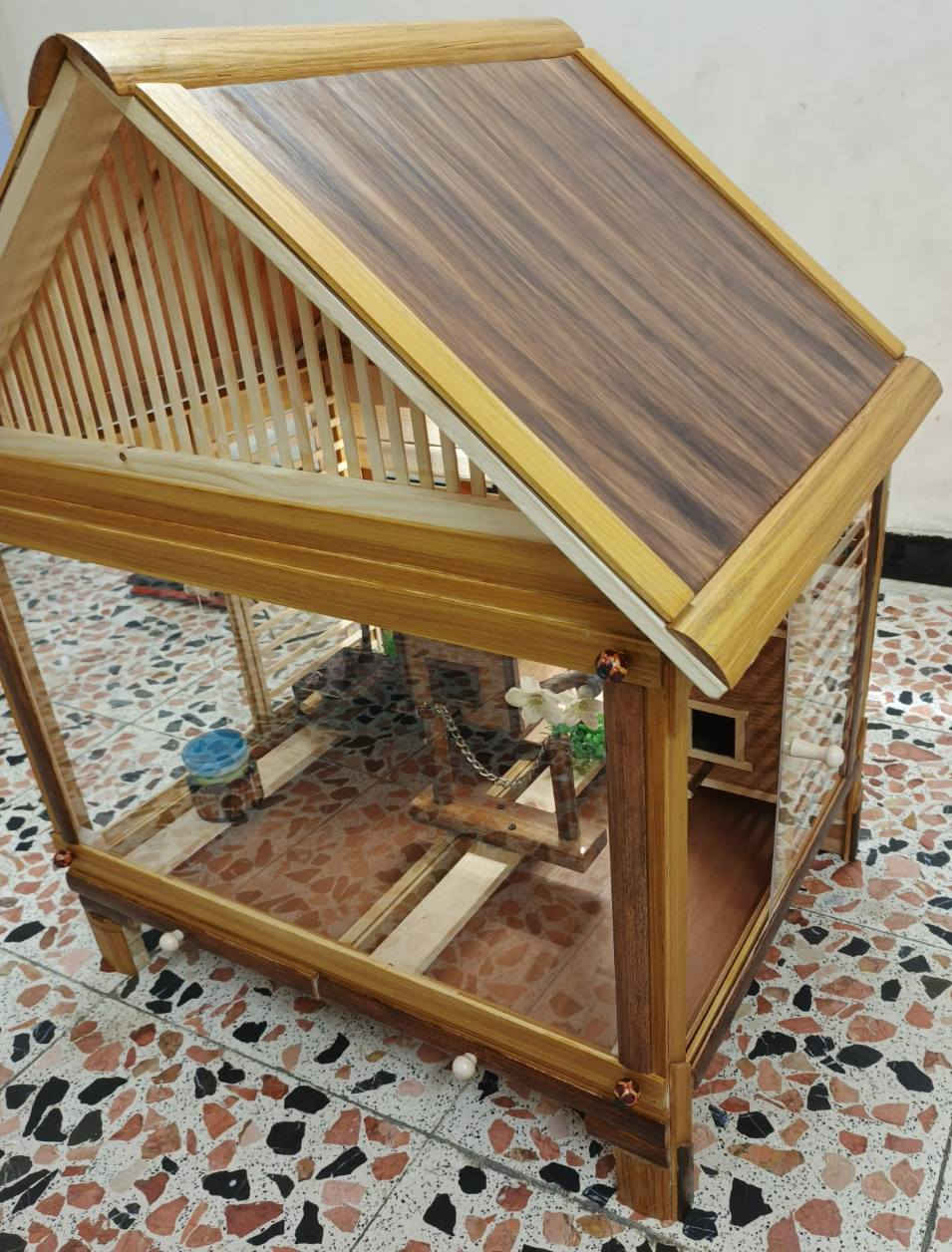 قفص طيور خشب جديد ممستخدم للبيع الطيور الارتفاع 84 سنت
العرض 66 سنت   العمق 54 باب خلفي 
 وكل جانب باب جام سلايد  ويوجد فيه  اناره وجراره للاستفسار  عام مامتواجد.  فقط فقط  فقط فقط فقط ماسنجر  ماسنجر متواجد  توصيل متوفر  كل محافظات


**إذا كنت صاحب هذا الإعلان وتريد حذفه لأي سبب، رجاءا أرسل رسالة إلى الدعم الفني**