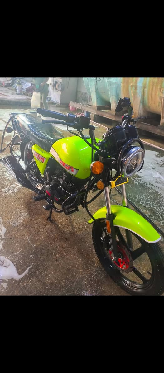 دايون 24
الدراجه مكفوله من من كلشي ونضيفه اوراق سكنر  مكاني بابل 

***********
