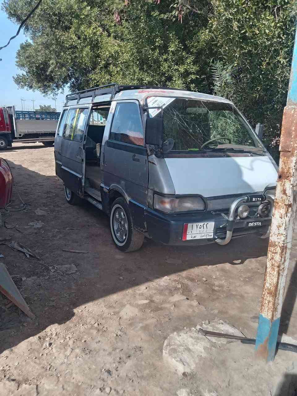 السلام عليكم كيه بسته مديل 93مشروع وطني سنويه لل27تحويل ثاني يوم محرك بي بخار قليل شواصي ما بيهن شي نضيفات تخم تاير كير اكسن خير من الله للاستفسار الاتصال على الرقم *********** للبيع او مراوس
